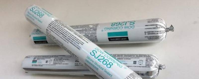 结构胶粘衣服怎么洗掉(结构胶粘在衣服上用什么才能洗掉)