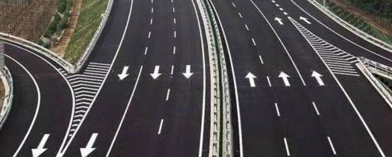 什么是匝道行车道(什么是匝道路口图片)