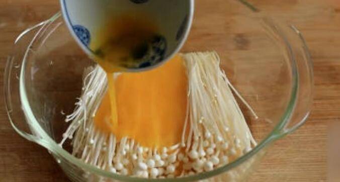 金针菇怎么炒(金针菇怎么炒着下饭)