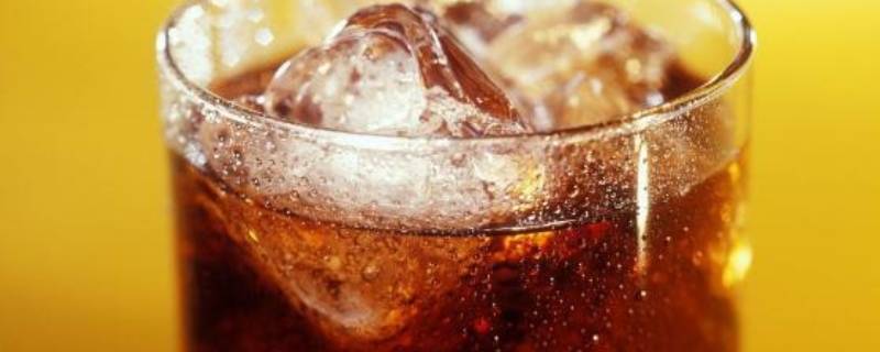 可乐开瓶后冰箱冷藏两个星期(可乐开瓶后放冰箱能储存多久)