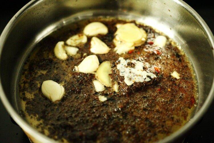 麻辣香锅的底料直接炒吗(如何炒麻辣香锅底料)