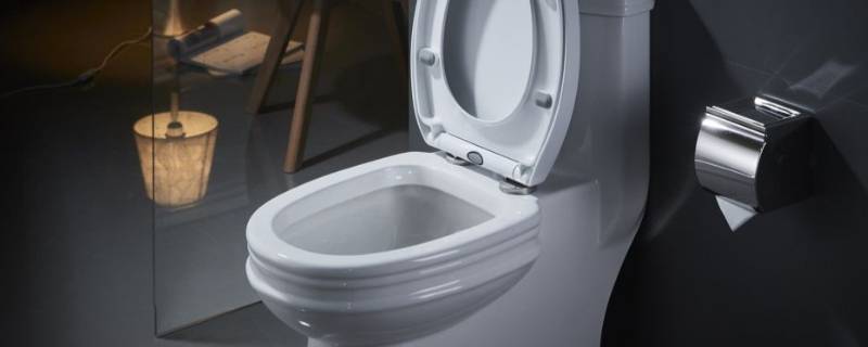 300的坑距能装305的马桶吗(305坑距和400坑距马桶有什么区别)