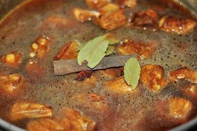 红烧排骨怎么做好吃不硬(红烧排骨怎么做好吃又嫩视频)