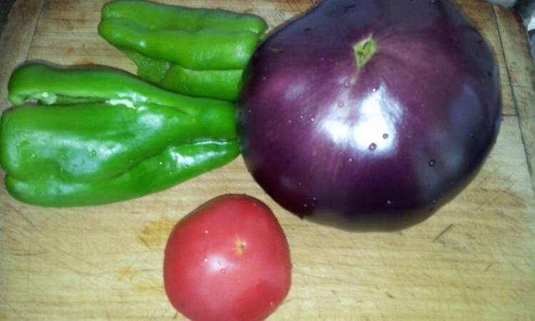 怎么炒茄子块简单又好吃(怎么炒茄子不黑)