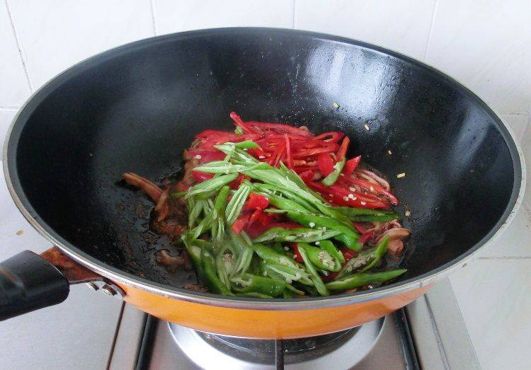 炒肚丝怎么炒才好吃(肚丝怎么炒着好吃)