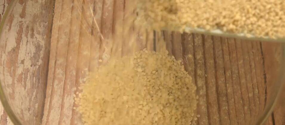 芝麻怎么炒熟做什么吃(芝麻怎么炒最香)