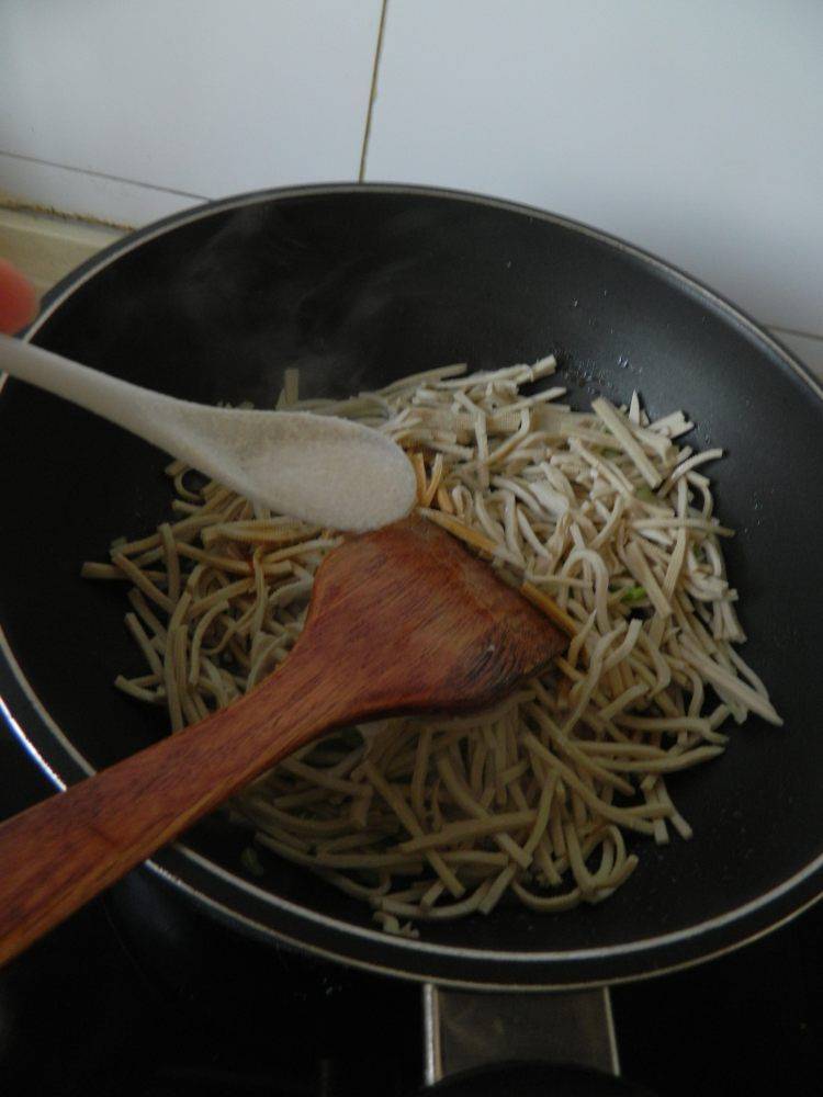 豆腐丝怎么炒好吃又简单(豆腐丝怎么炒好吃又简单步骤)