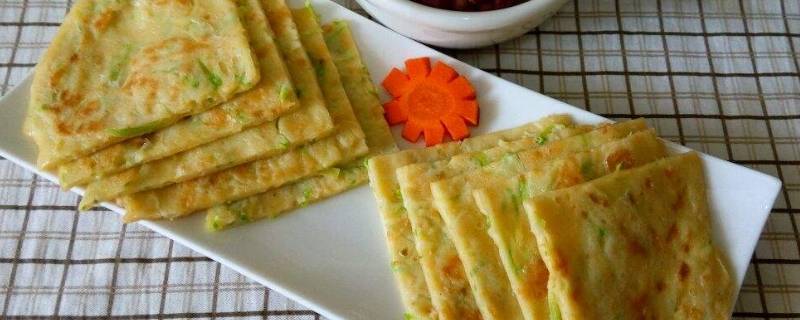 摆摊鸡蛋饼做得多要怎么配料(摆摊鸡蛋饼做法的面粉比例)