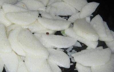 怎么炒山药片好吃又简单窍门(怎么炒山药片好吃又简单)