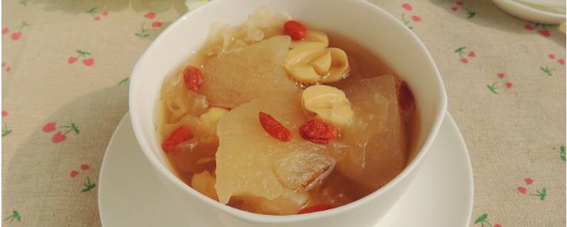 新鲜莲子米怎么做才好吃又营养(新鲜的莲子做什么才好吃)