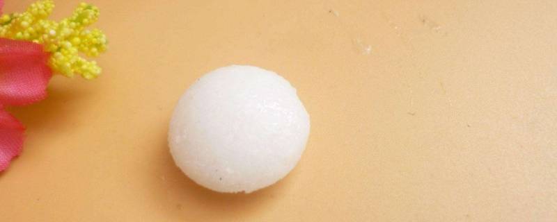 一个樟脑丸多长时间能挥发掉(一颗樟脑丸多久挥发掉)