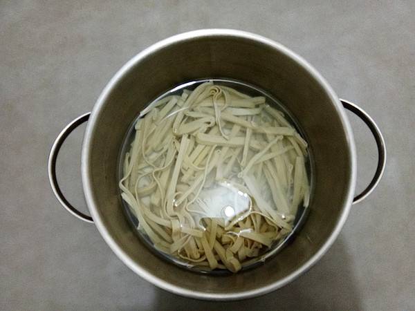 豆皮怎么炒好吃又简单(豆皮怎么炒好吃减肥)