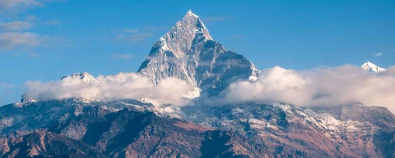 珠穆朗玛峰在哪里能看到(珠穆朗玛峰在哪里地理位置)