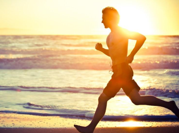 体重200斤跑步久了膝盖疼(200斤慢跑伤膝盖吗)