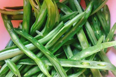 东北干豆角丝怎么容易烂(东北干豆角丝怎么晒成的)