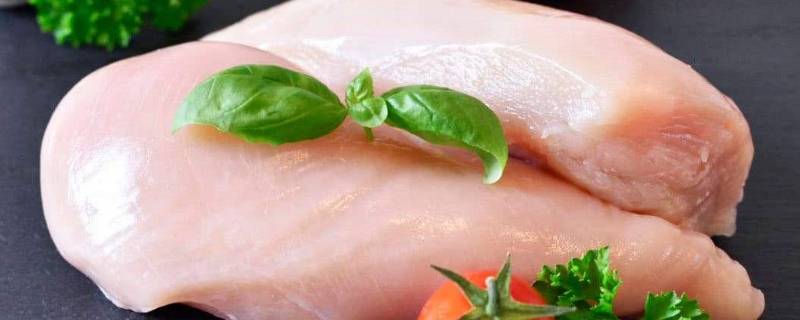 鸡胸肉放冰箱2度冷藏能放几天(自己如何腌制鸡胸肉冰箱冷藏)