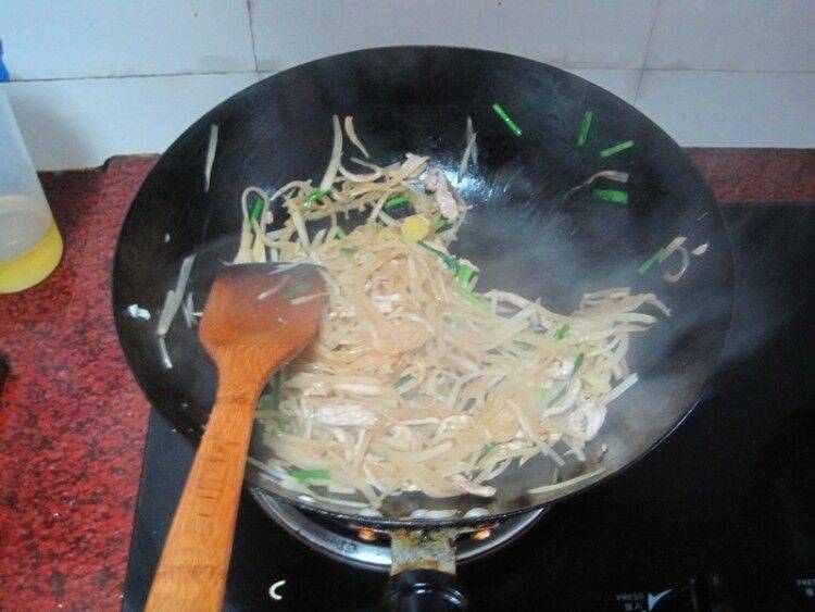 小银鱼怎么做好吃又简单家常(小银鱼怎么做好吃又简单家常的)