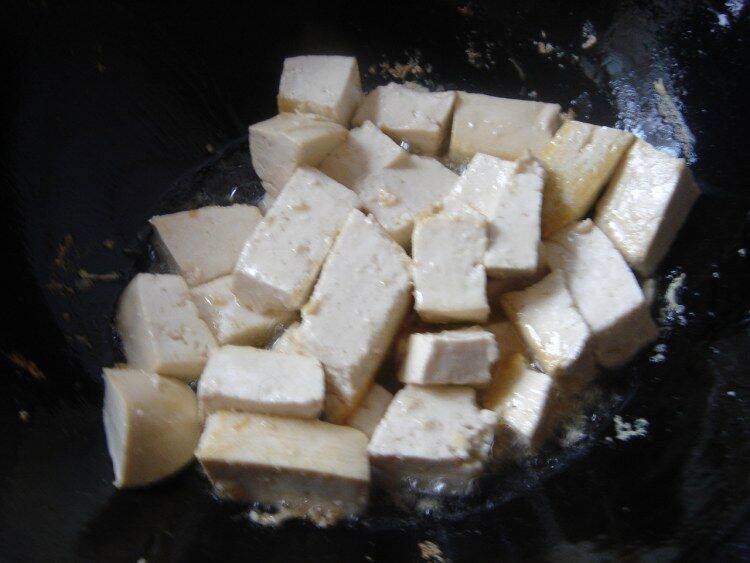 豆腐炒辣椒的做法大全家常(豆腐炒辣椒的做法大全)