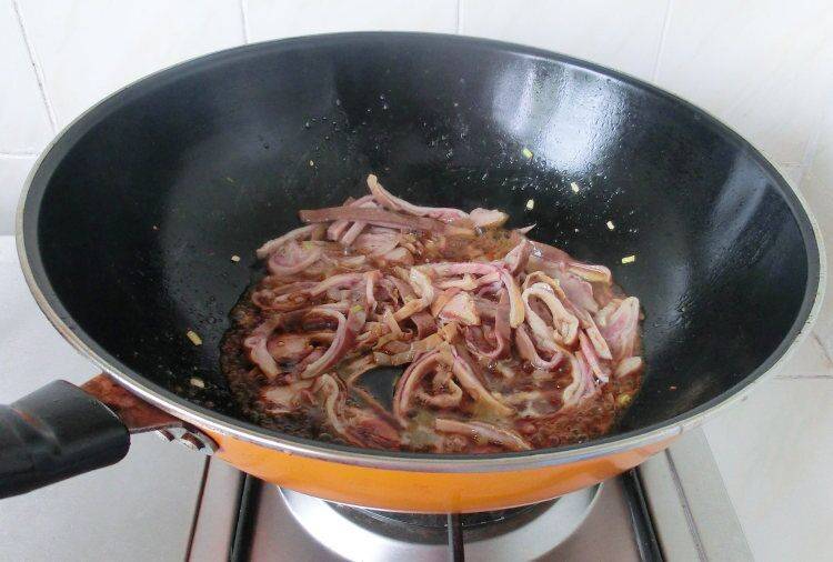 炒肚丝怎么炒才好吃(肚丝怎么炒着好吃)