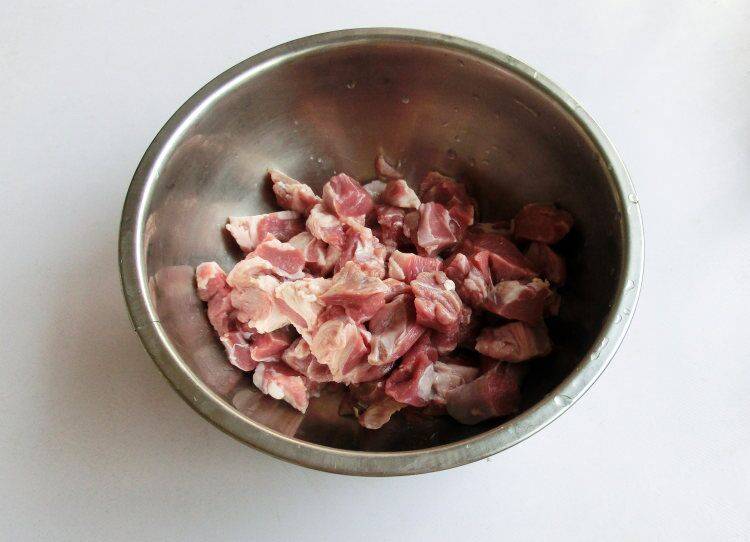 微波炉烤羊肉串230度烤几分钟(烤箱烤羊肉串烤箱温度和时间)