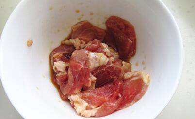 如何炒出莴苣的清香(莴苣香菇怎么炒)