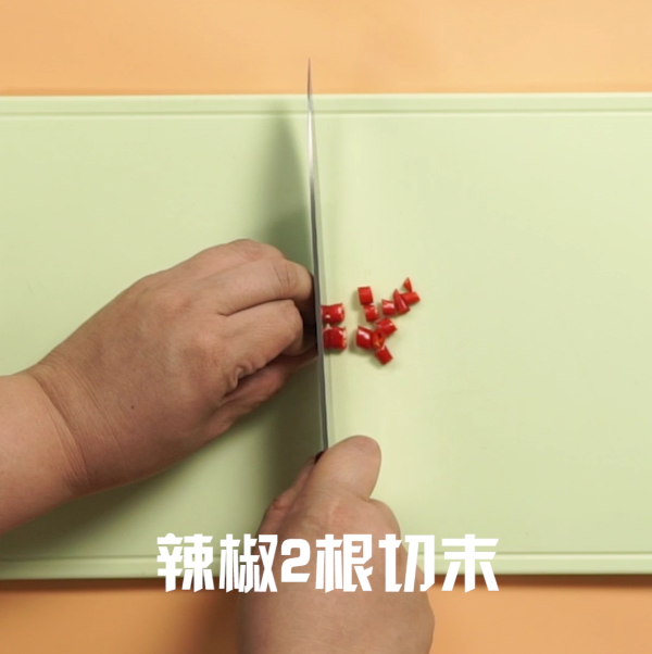 四季豆怎么炒才好吃(四季豆怎么炒才不会发黑)