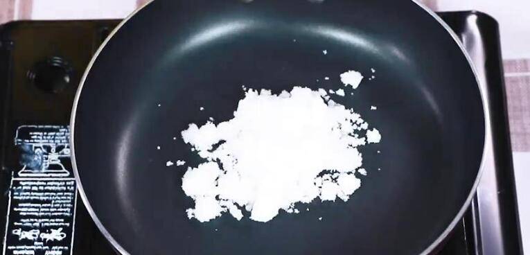 糖色怎么炒不会苦(糖色怎么炒红烧肉)