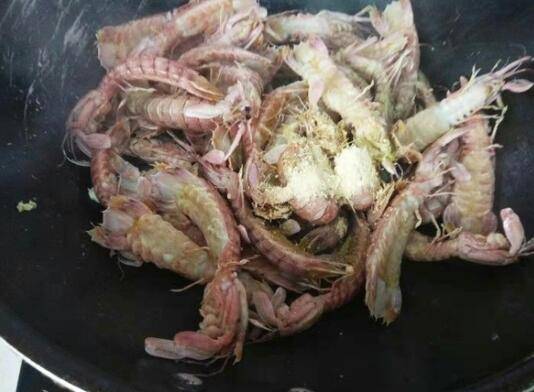 虾婆婆的剥法(虾婆婆的肉怎么做好吃)