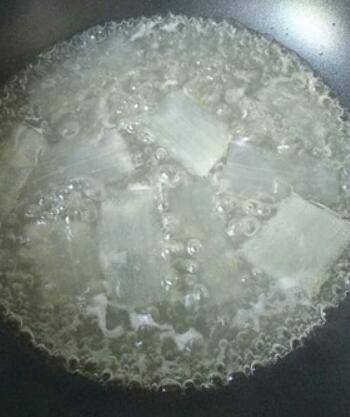 怎么炒芦荟(爆炒芦荟的教程)