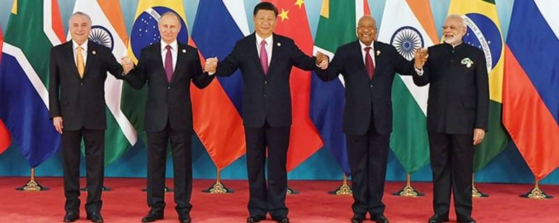 金砖五国是哪五国为什么叫金砖(金砖五国是哪五国使用货币)