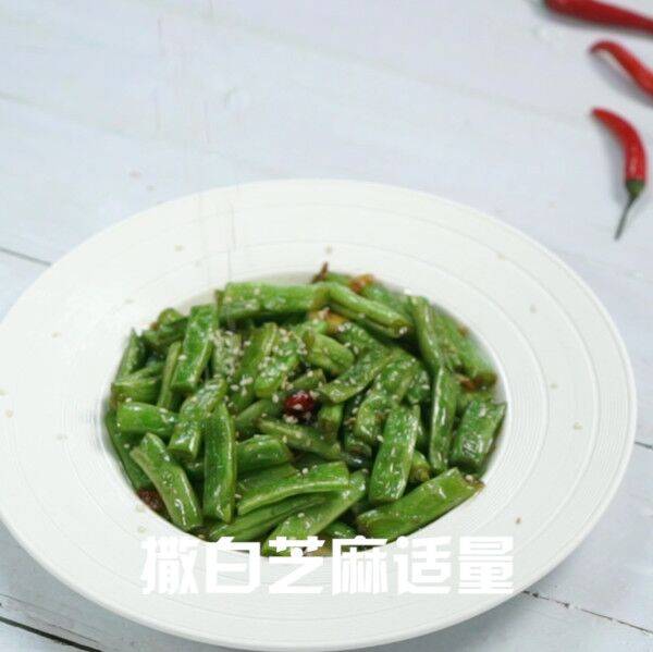 四季豆怎么炒才好吃(四季豆怎么炒才不会发黑)