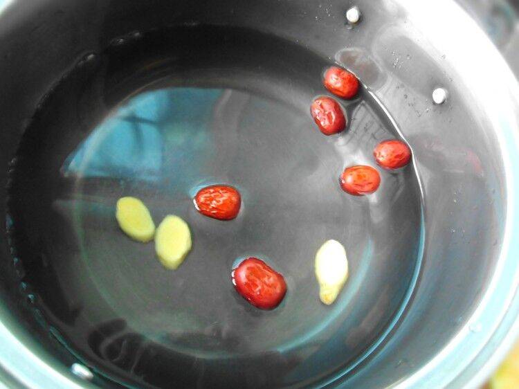 浸鸡的家常做法(浸鸡的做法)