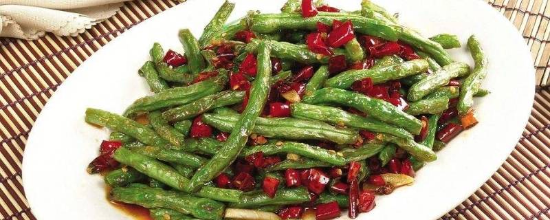 四季豆怎么炒才好吃(四季豆怎么炒才不会发黑)