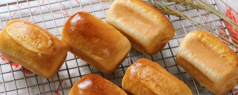 我又把面包烤糊了(面包要烤多长时间什么温度)