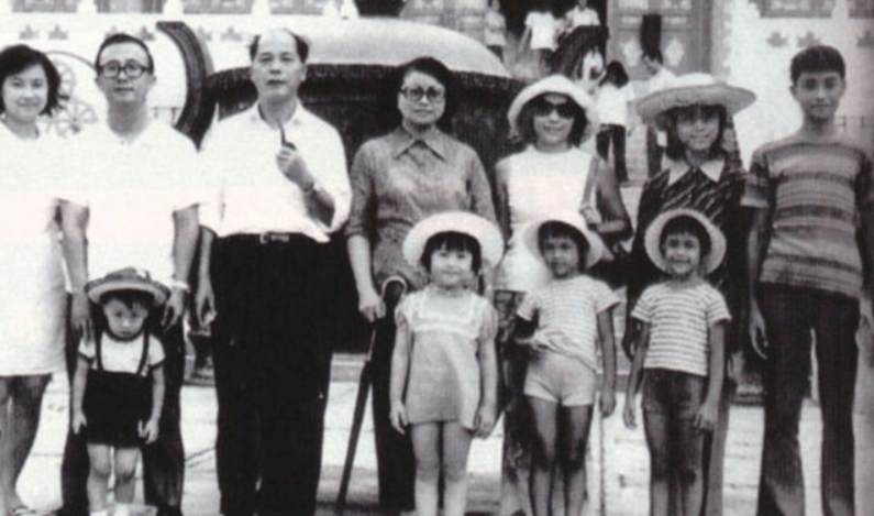 张国荣逝世17周年唐鹤德发文缅怀(2002年张国荣生日唐鹤德为什么缺席)