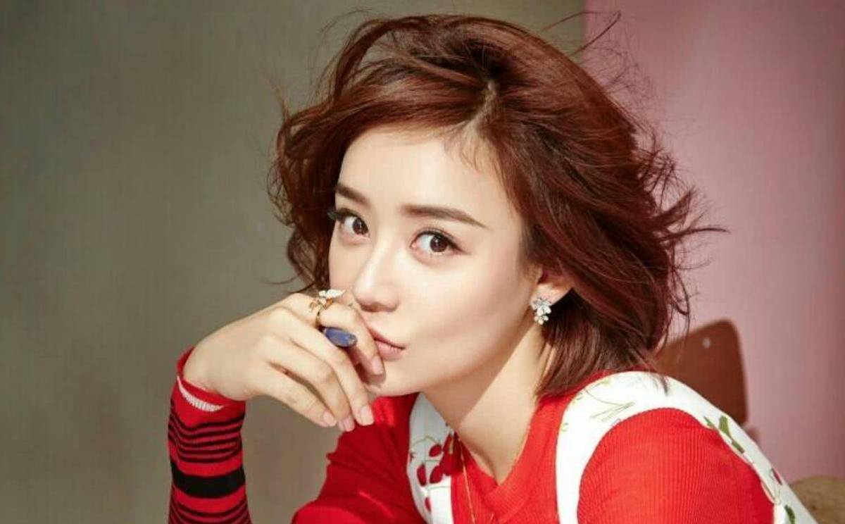 我曾经和杨在同一个班,我得到了的支持。不演戏后的袁姗姗靠的是什么火?