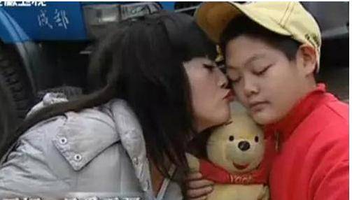 王姬的傻儿子(王姬的儿子是脑瘫么)