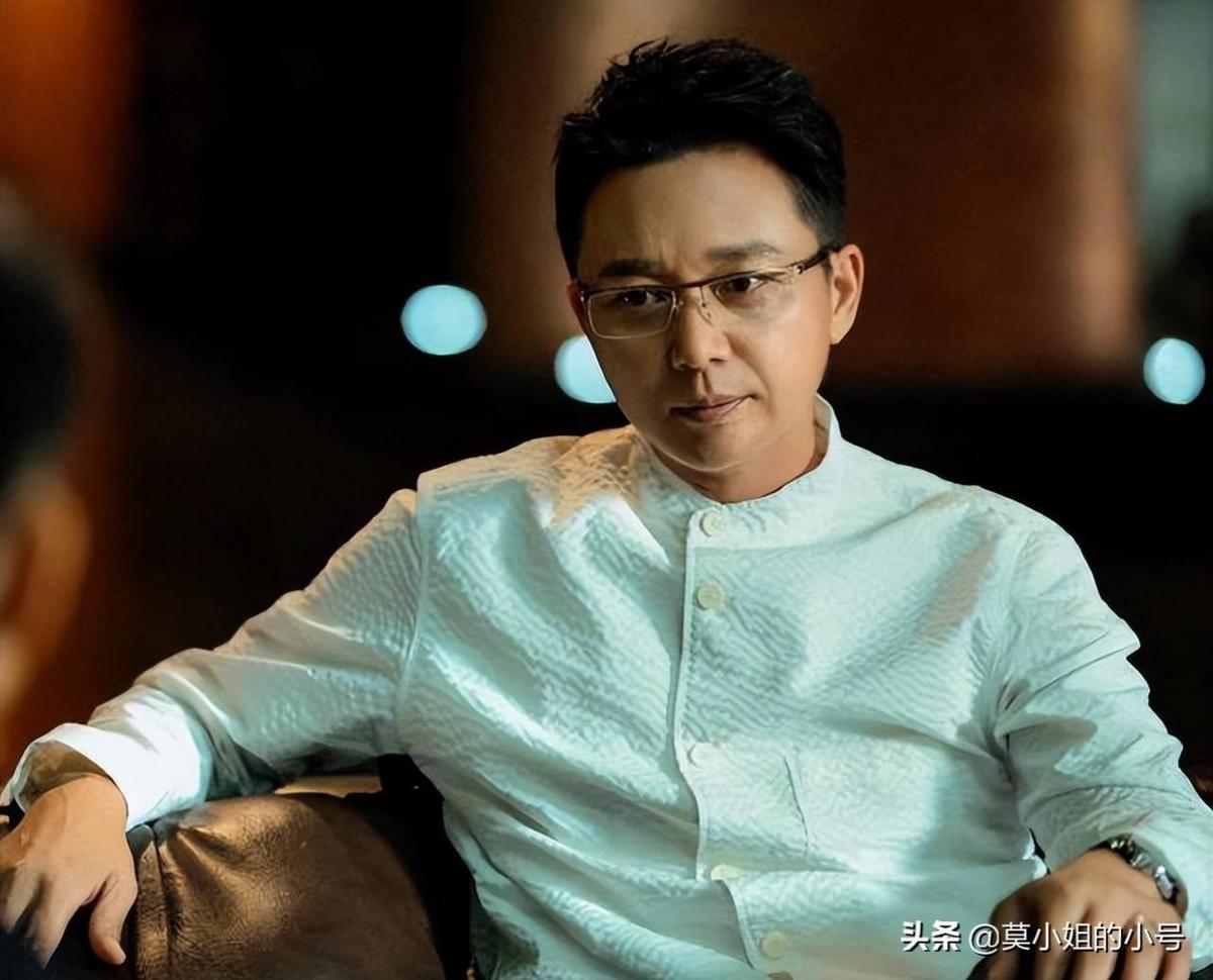 成熟大叔型明星(成熟大叔男明星)