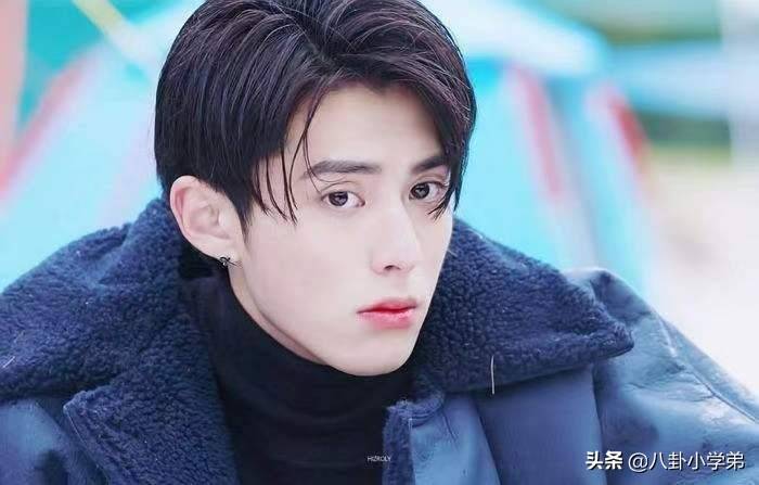 古装圆脸女星(大马脸男演员)