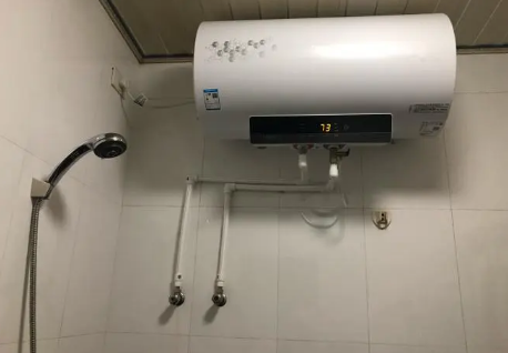 热水器为什么会自己打燃(热水器为什么会自动升到六七十度)