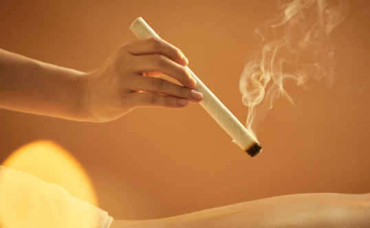 三伏灸去医院还是理疗中心好(三伏灸去医院还是去美容院)