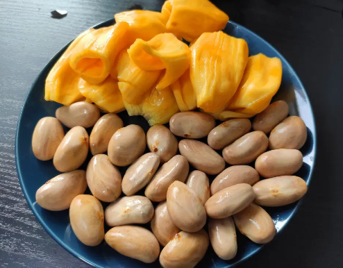 菠萝蜜核的功效与作用及其营养价值(菠萝蜜核的功效与作用吃法)