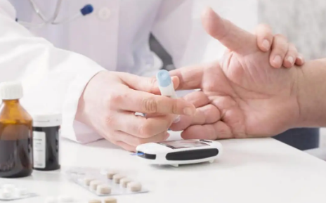 中医能治愈糖尿病是真的吗(中医:糖尿病是医疗骗局 惊醒无数人)