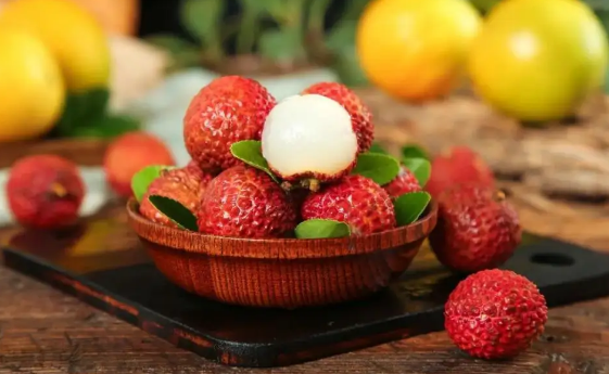 没有冰箱荔枝怎么保存新鲜(没有冰箱荔枝可以放多久)