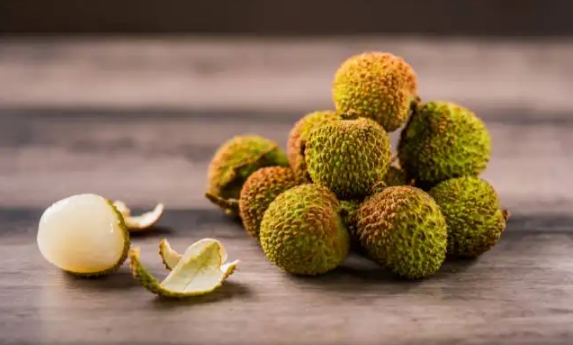 没有冰箱荔枝怎么保存新鲜(没有冰箱荔枝可以放多久)