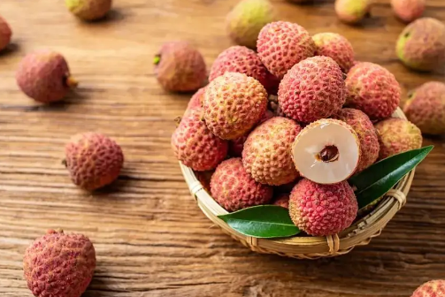 荔枝速冻一年还可以吃吗(荔枝冷冻一个月还能吃吗吗)