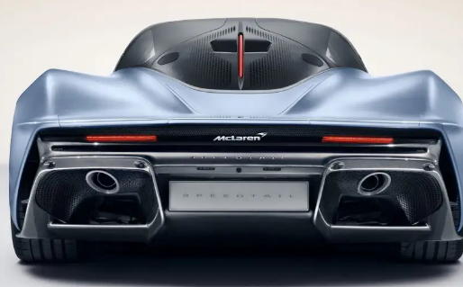 跑车为什么不能原地踩油门(跑车为什么不能上路)