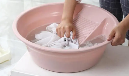 为什么一出汗衣服就有馊味(一出汗衣服就有馊味)