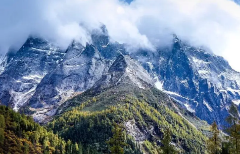 四姑娘山为什么要叫四姑娘山(四姑娘山今天为什么不让进)