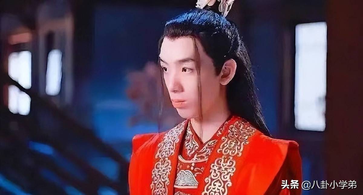 古装圆脸女星(大马脸男演员)